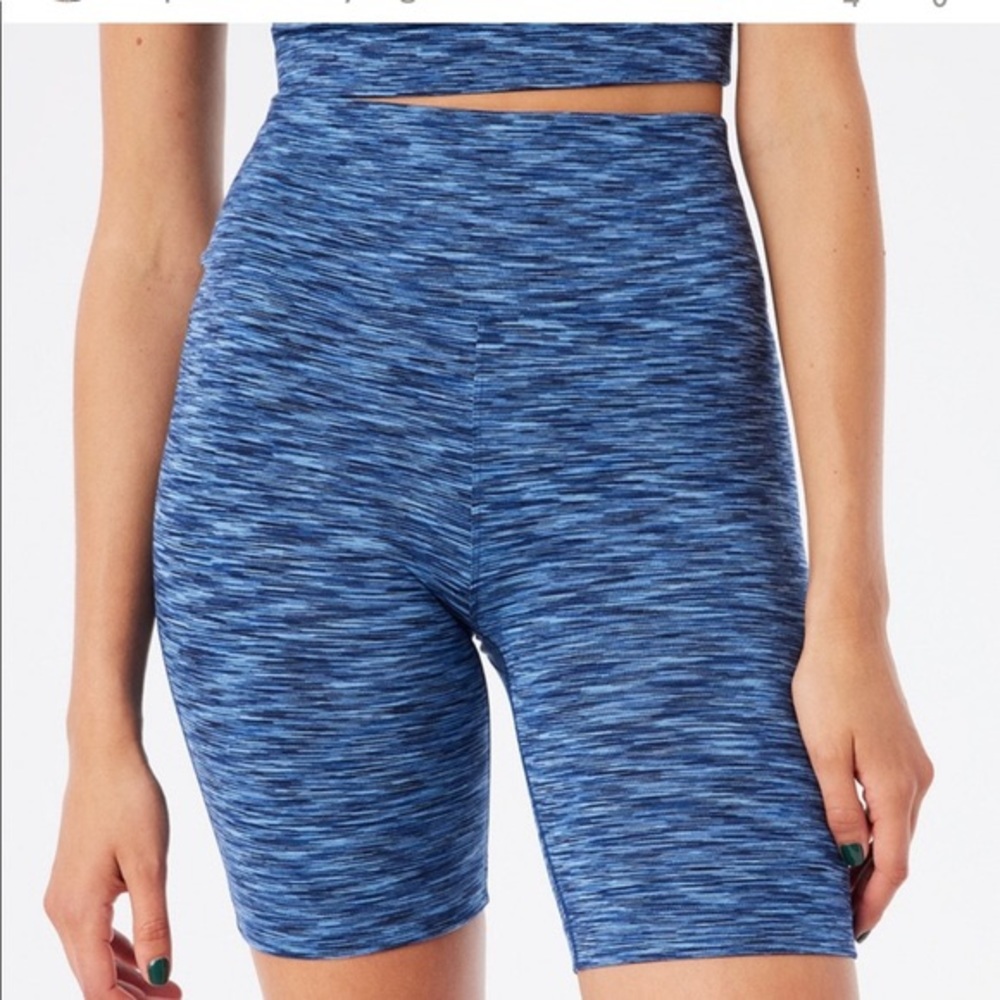 Outdoor Voices Freeform 5inch Biker Shorts (Blue)